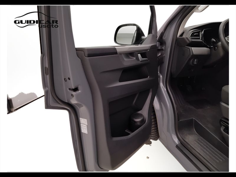GuidiCar - VOLKSWAGEN INDUSTRIALI California 2023 California - California   BeachPC110 TDIA7 Usato